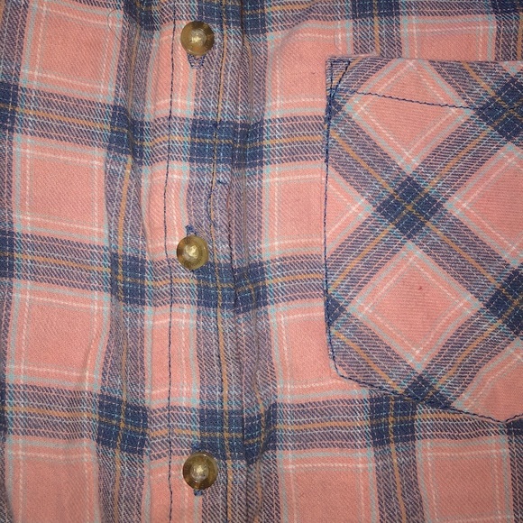 Boyfriend Fit Flannel - Picture 4 of 4